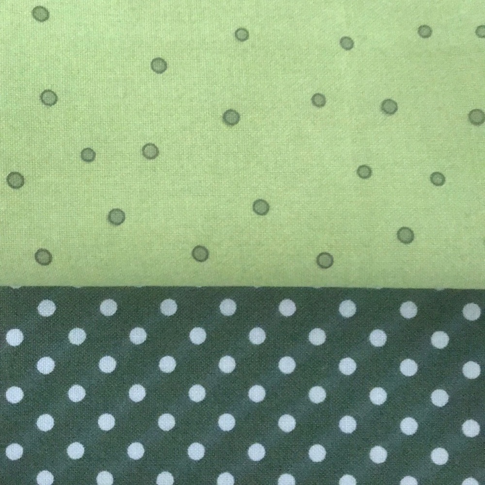 Quilting Cotton Fabric FQ bundle 3 yards total - Picture 4 of 7